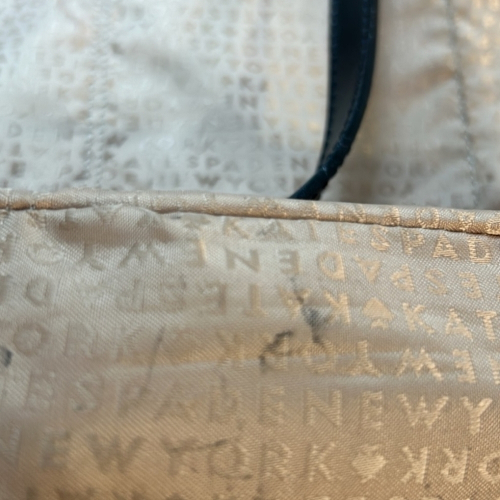 Kate Spade "Far from the Tree" Bon Shopper Tote, NYC Pretzel EUC - Picture 9 of 10